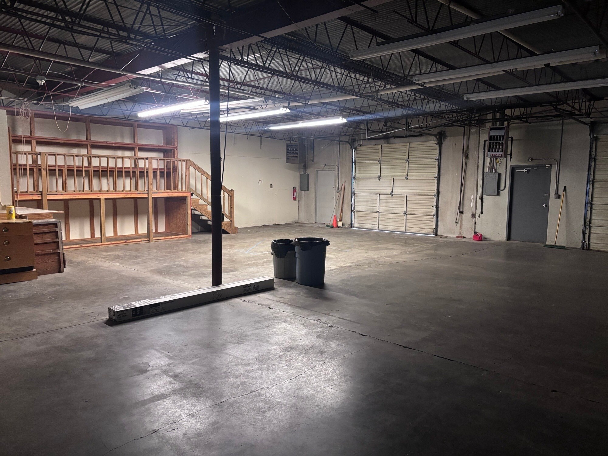 237 Oxmoor Cir, Birmingham, AL à louer Photo intérieure– Image 1 sur 5