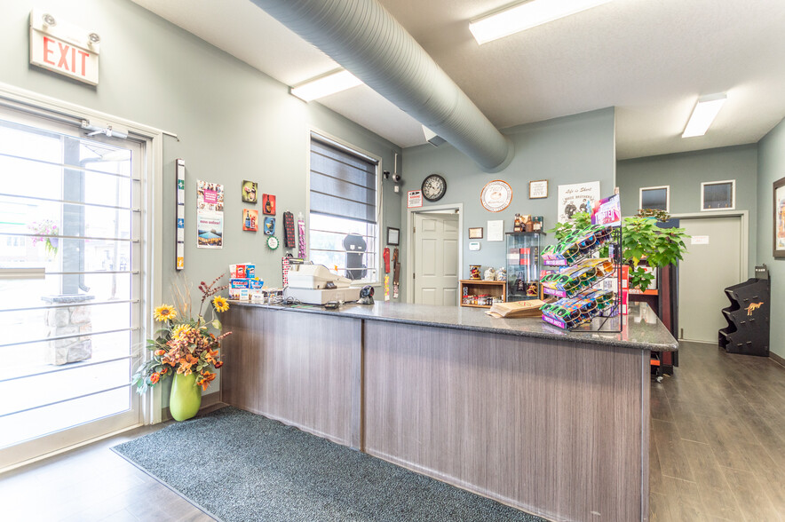 5922 50 Ave, Stettler, AB à vendre - Photo de l’immeuble – Image 2 sur 26