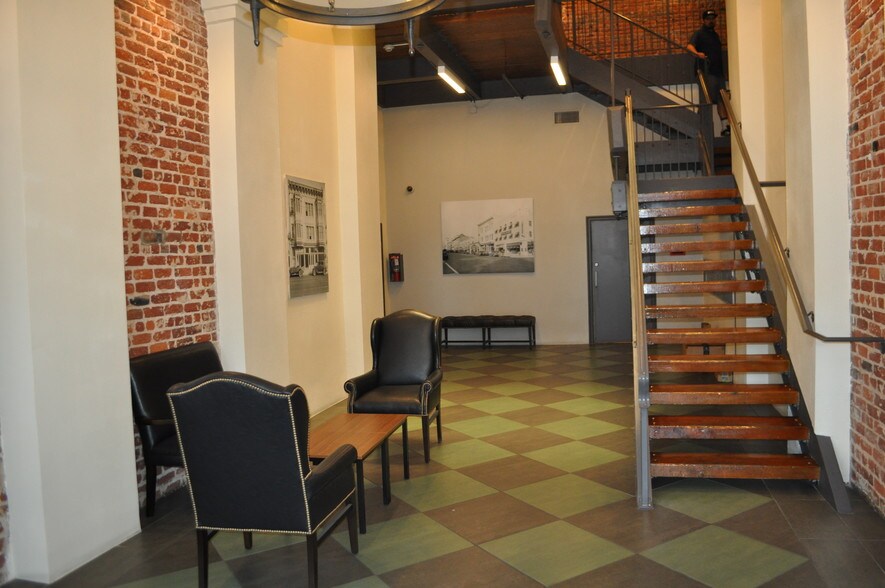 87 E Green St, Pasadena, CA à louer - Photo intérieure – Image 3 sur 6