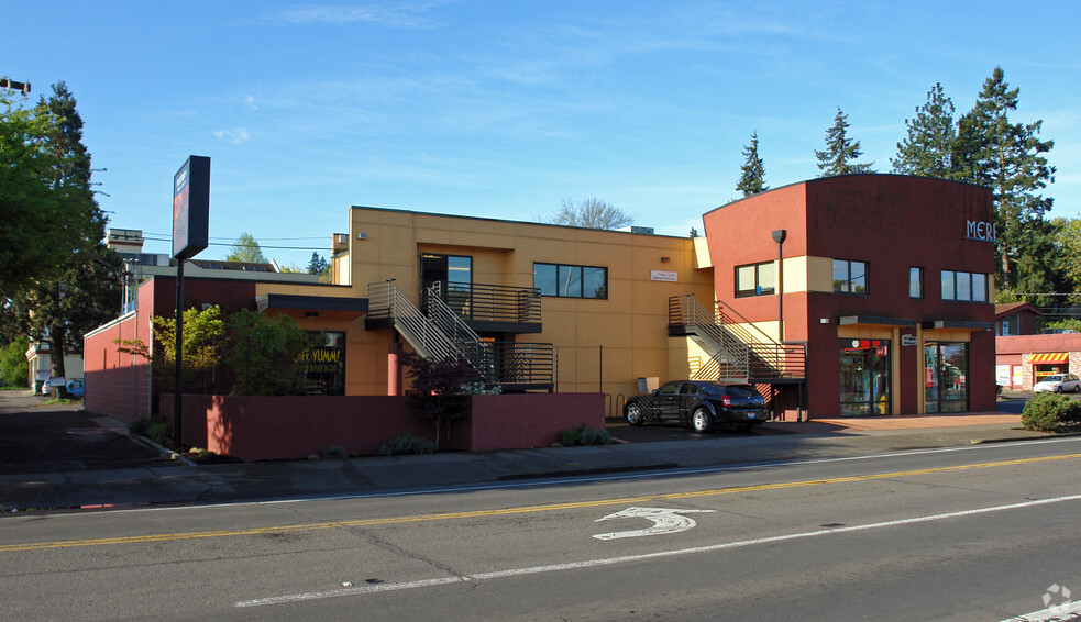 1801 Willamette St, Eugene, OR à louer - Photo de l’immeuble – Image 3 sur 4