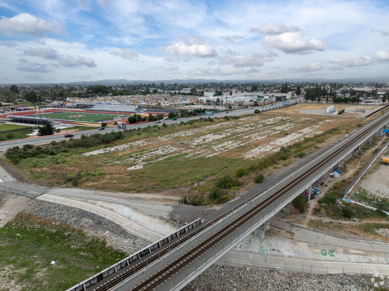 Industriel/Logistique dans El Monte, CA à louer - Photo de l’immeuble – Image 2 sur 6