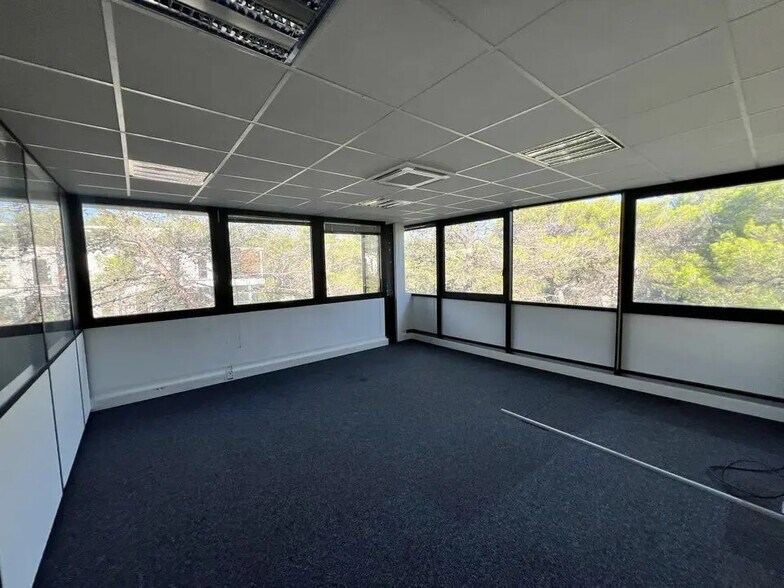 Bureau dans SOPHIA ANTIPOLIS à louer - Photo de l’immeuble – Image 3 sur 7