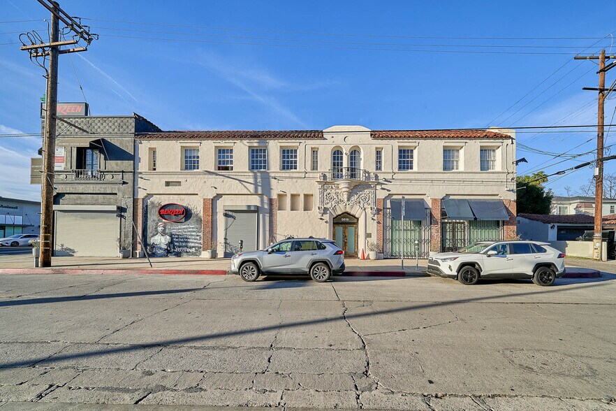 358-360 S La Brea Ave, Los Angeles, CA à louer - Photo de l’immeuble – Image 2 sur 8