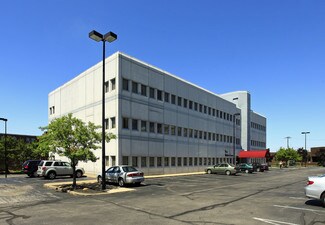 Plus de détails pour 27155 Chardon Rd, Richmond Heights, OH - Bureau à vendre