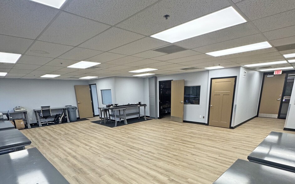 27600 Northwestern Hwy, Southfield, MI à louer - Photo intérieure – Image 3 sur 8