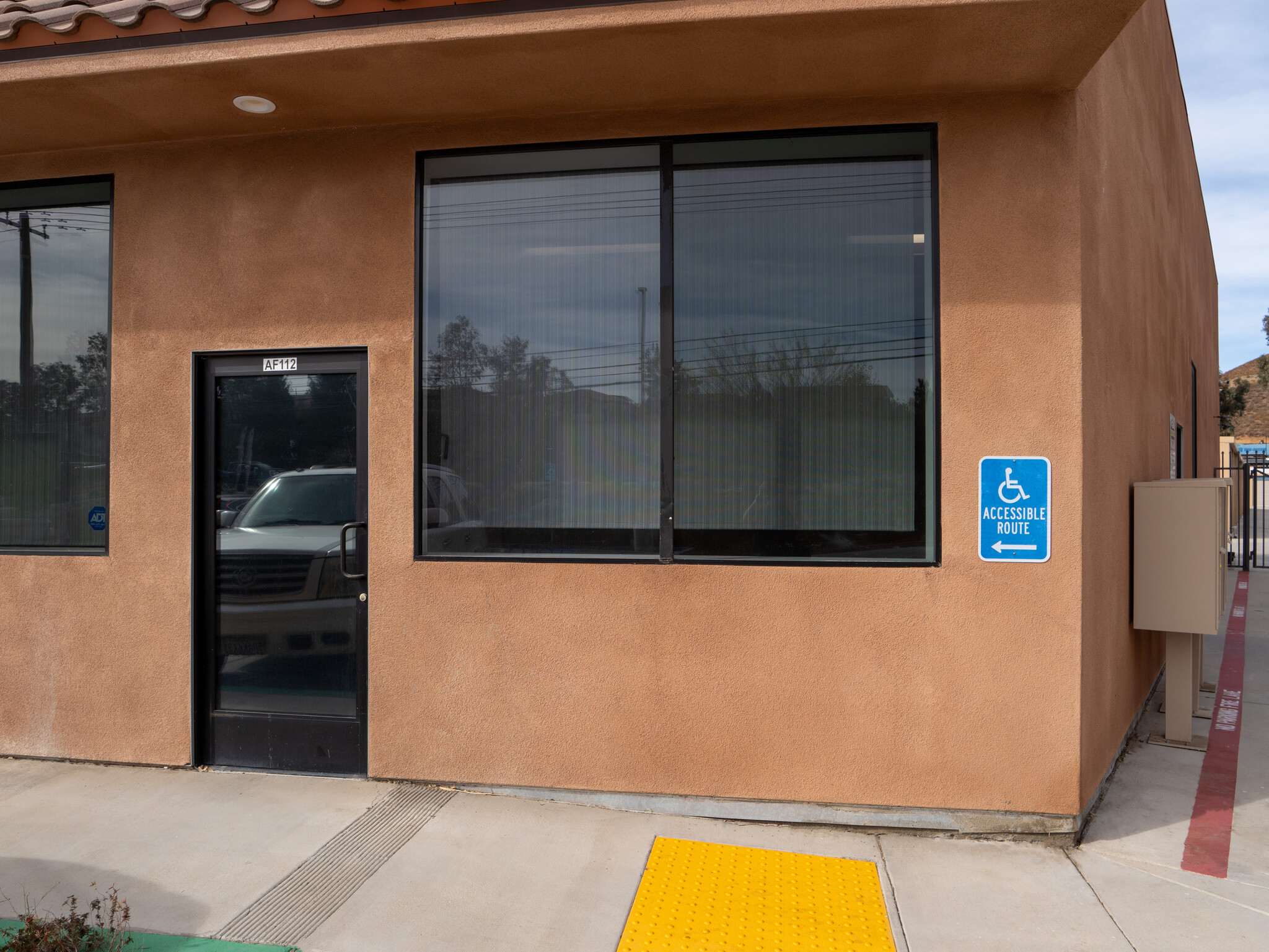 28497 Highway 74, Lake Elsinore, CA à louer Photo de l’immeuble– Image 1 sur 5