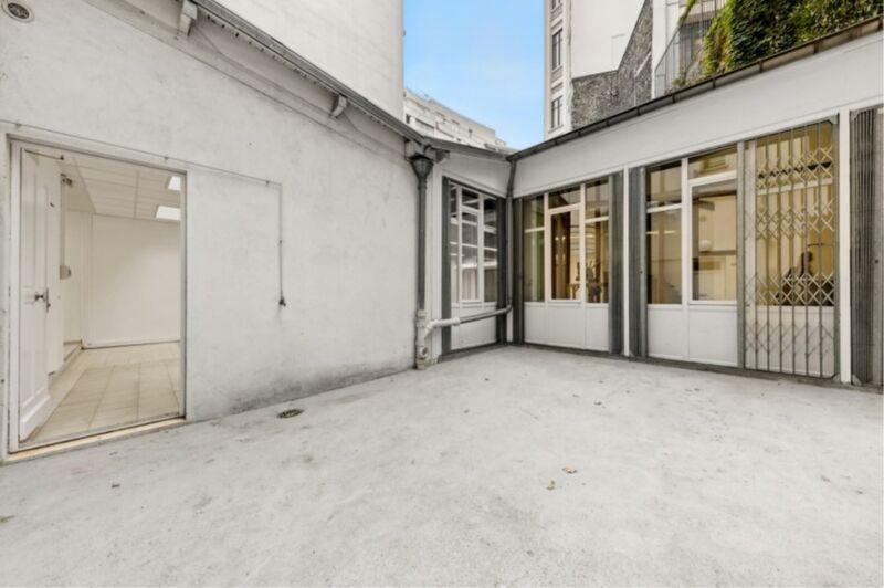 Bureau dans Paris à vendre - Photo de l’immeuble – Image 2 sur 16