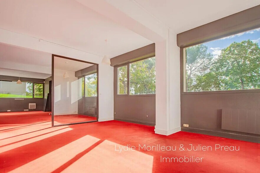 Local d'activités dans Nantes à vendre - Photo de l’immeuble – Image 2 sur 8