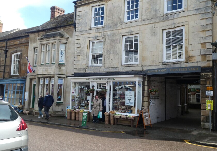 6 High St E, Uppingham à louer - Photo de l’immeuble – Image 2 sur 2