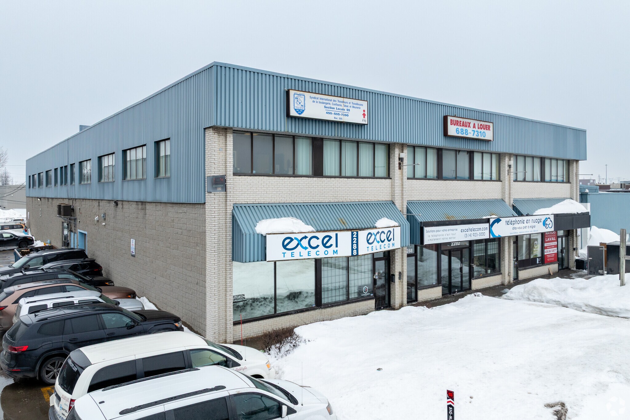 2284-2296 Boul Industriel, Laval, QC à louer Photo de l’immeuble– Image 1 sur 3