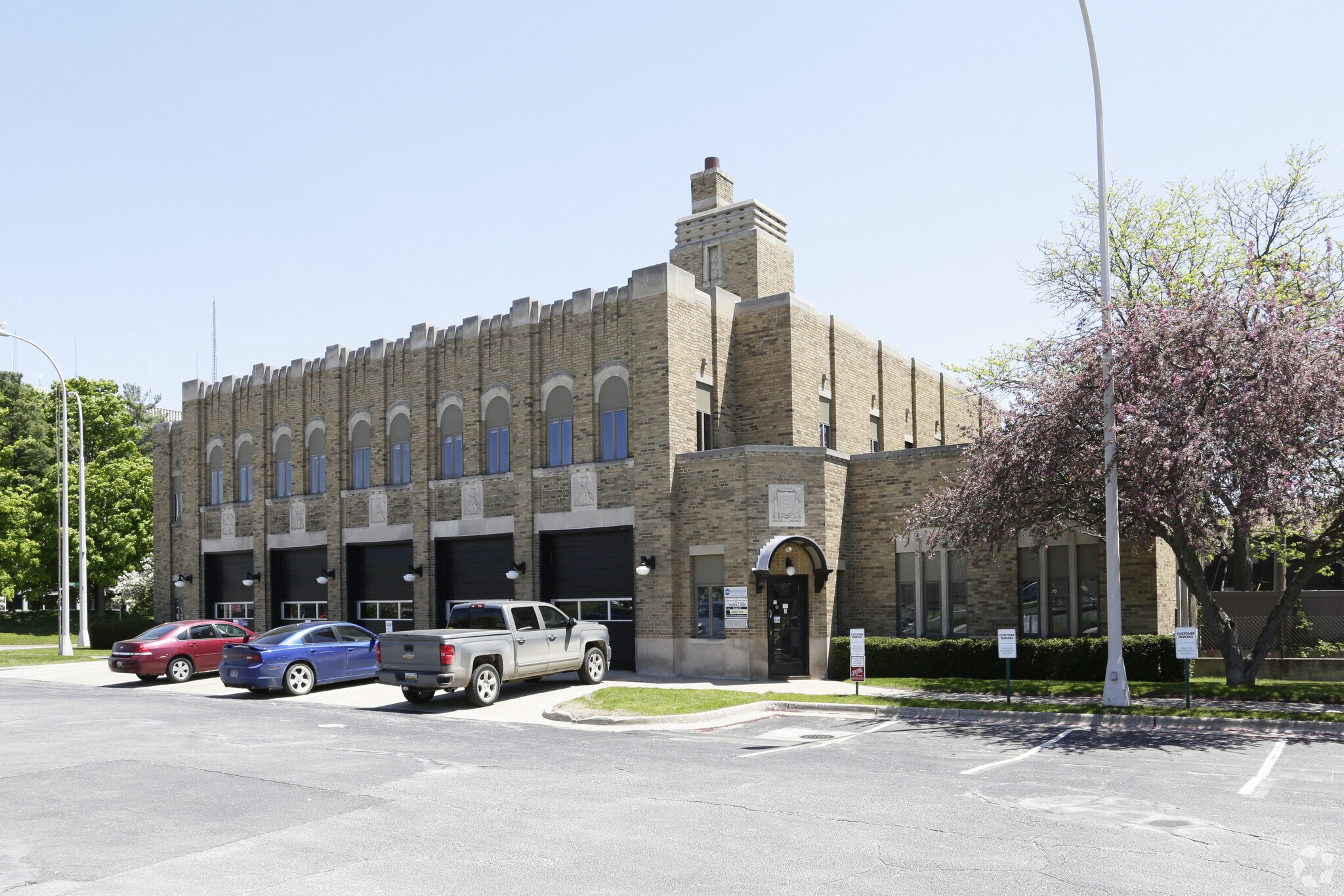 75 W Walton Ave, Muskegon, MI à vendre Photo principale– Image 1 sur 4