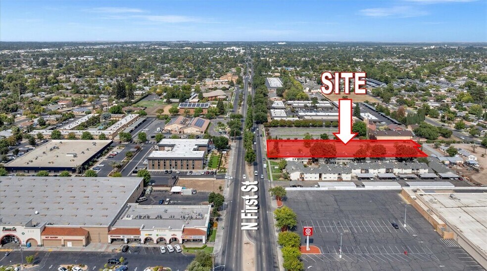 3436 N 1st St, Fresno, CA à vendre - Photo de l’immeuble – Image 2 sur 4