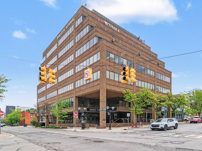 301 E Liberty St, Ann Arbor, MI à louer - Photo de l’immeuble – Image 1 sur 6