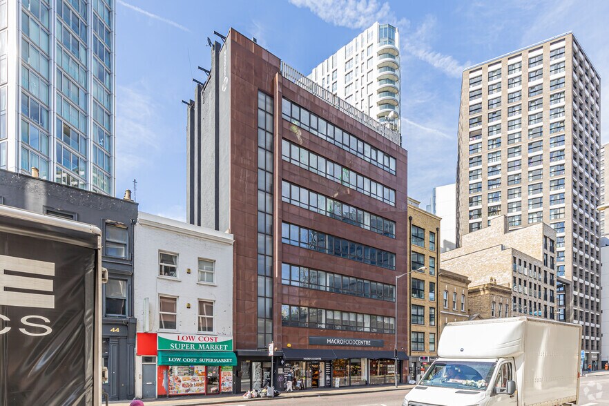 38-40 Commercial Rd, Londres à louer - Photo de l’immeuble – Image 2 sur 3