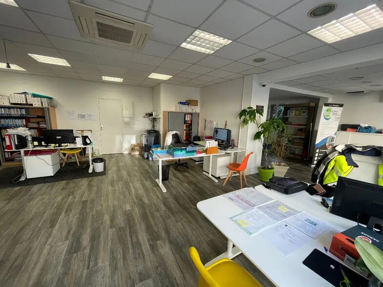 Bureau dans Chalon-sur-Saône à vendre - Photo de l’immeuble – Image 2 sur 4