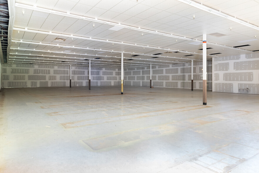 358-480 Us-70 Hwy, Marion, NC à louer - Photo intérieure – Image 3 sur 4