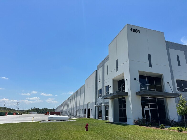 1001 Trade Center Pky, Rincon, GA à louer - Photo de l’immeuble – Image 1 sur 6