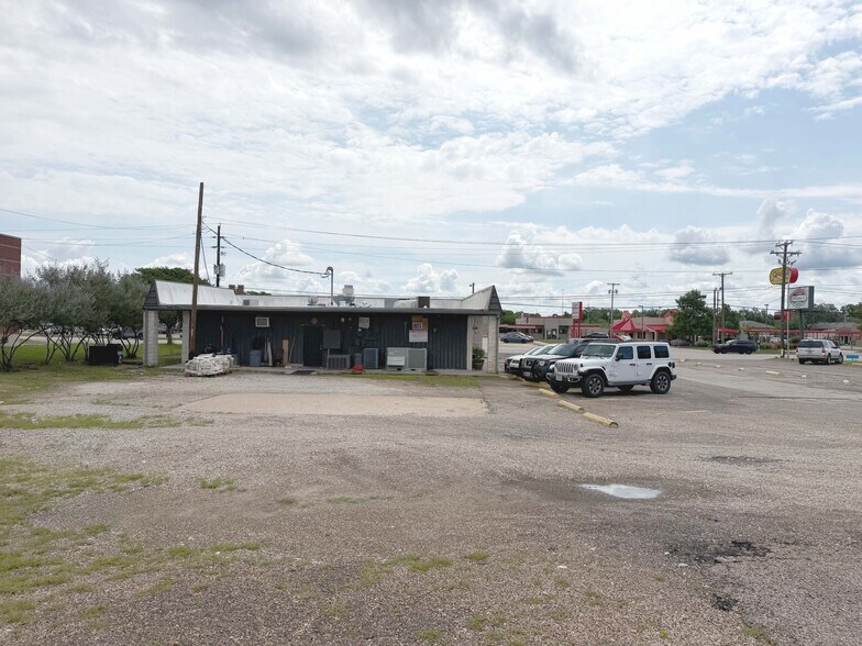 6106 Wesley St, Greenville, TX à vendre - Photo de l’immeuble – Image 3 sur 9