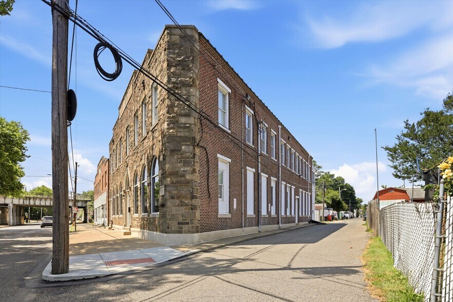 806 Beaver St, Bristol, PA à vendre - Photo de l’immeuble – Image 3 sur 25