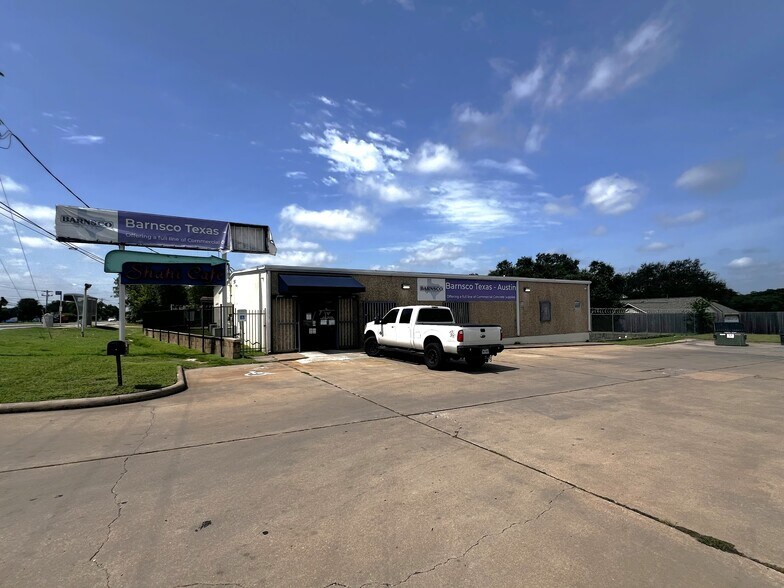 12410 N Lamar Blvd, Austin, TX à louer - Photo de l’immeuble – Image 2 sur 9
