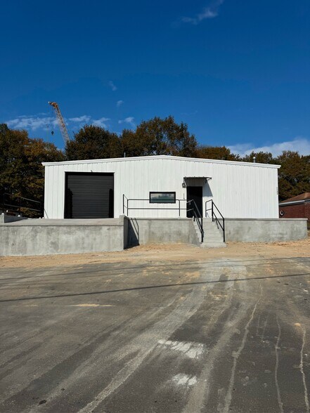6842 Satchelford Rd, Columbia, SC à vendre - Photo de l’immeuble – Image 1 sur 8