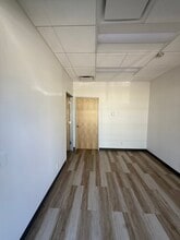 4317 E Santa Ana St, Ontario, CA à louer Photo intérieure– Image 1 sur 4