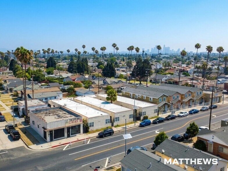2417 W Vernon Ave, Los Angeles, CA à vendre - Photo de l’immeuble – Image 2 sur 9