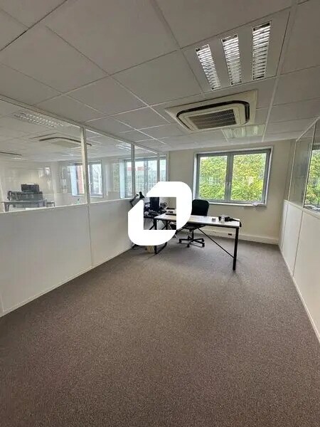 Plus de détails pour 60 Route De Sartrouville, Le Pecq - Bureau, Local d'activités à louer