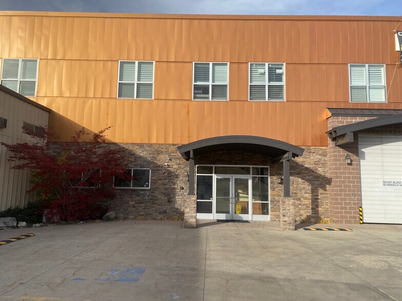 10520 S 700 E, Sandy, UT à louer - Photo de l’immeuble – Image 3 sur 24