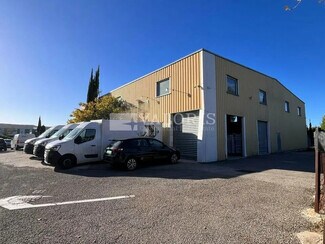 Plus de détails pour Local d'activités à louer