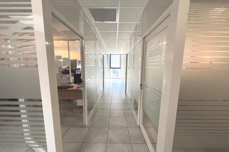 Bureau dans Montpellier à louer - Photo de l’immeuble – Image 3 sur 8