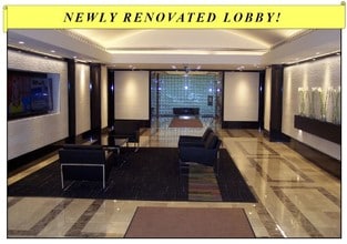 1300 Spring St, Silver Spring, MD à louer Photo de l’immeuble– Image 2 sur 2