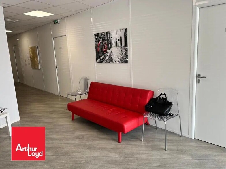 Local commercial dans Lucé à louer - Photo intérieure – Image 3 sur 5