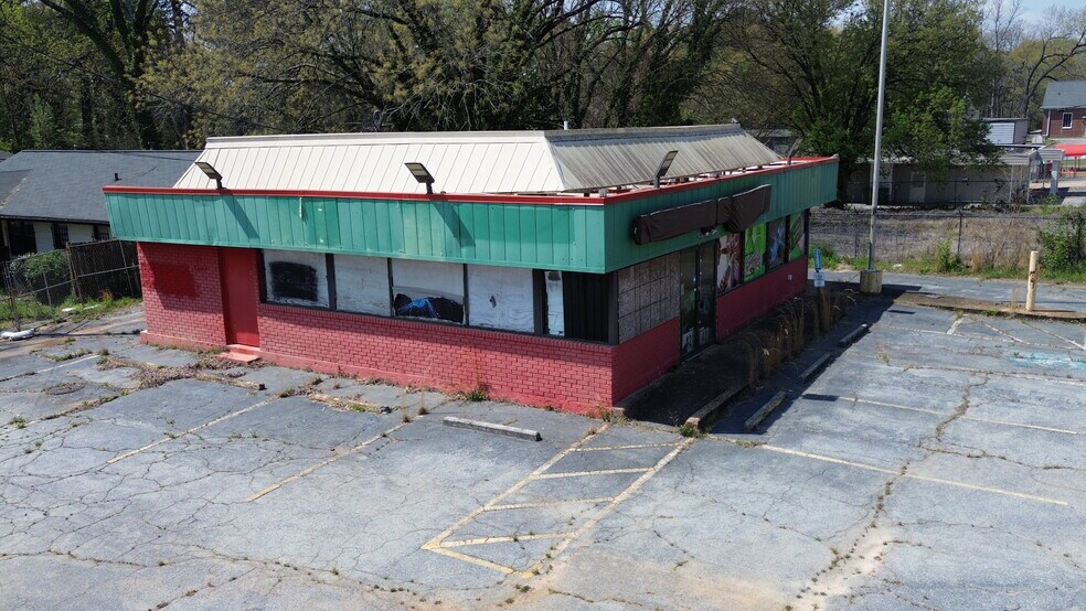 4001 Glenwood Rd, Decatur, GA à vendre - Photo de l’immeuble – Image 3 sur 14