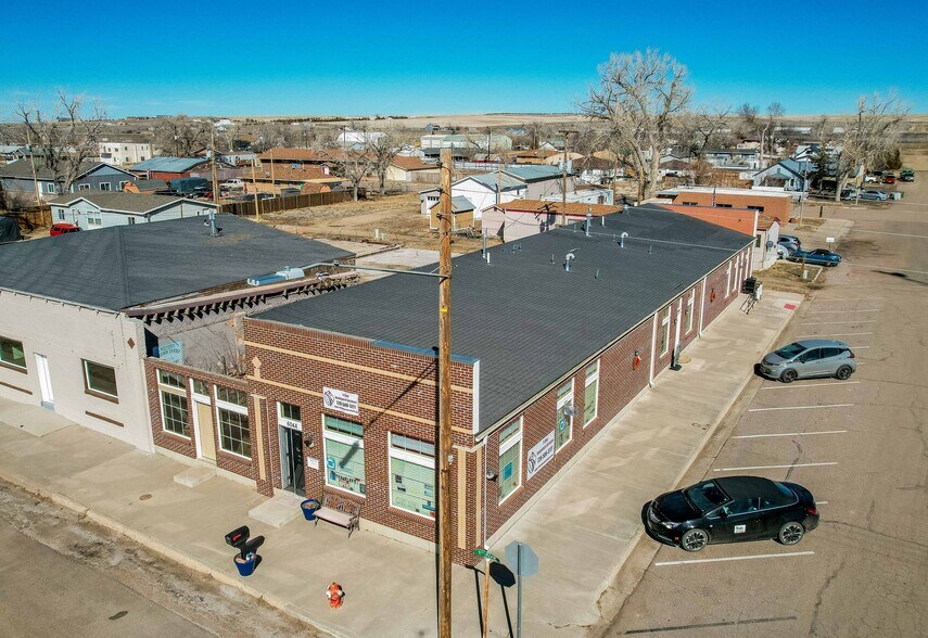 604 1st Ave, Deer Trail, CO à vendre - Photo de l’immeuble – Image 3 sur 41