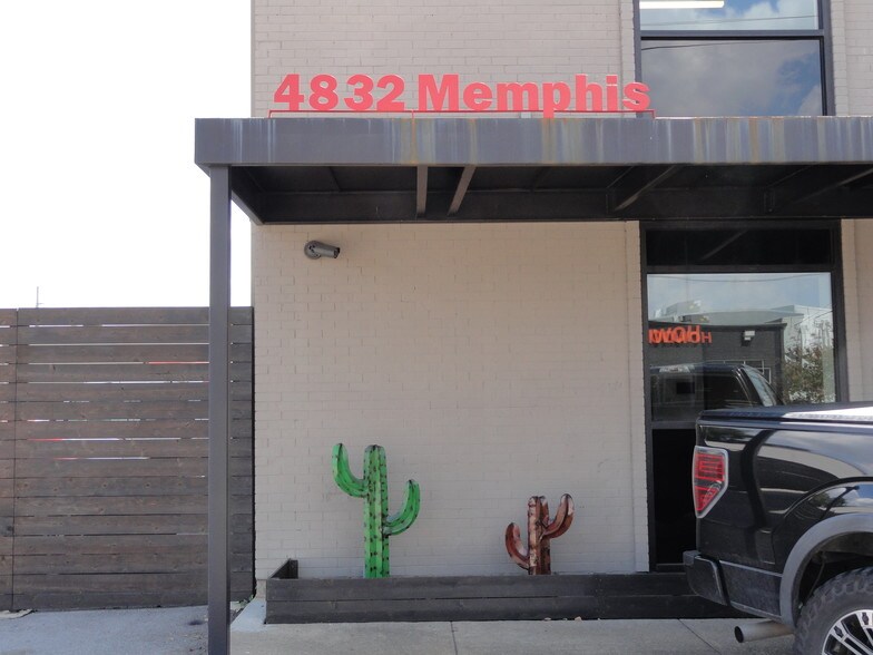 4832 Memphis St, Dallas, TX à vendre - Photo principale – Image 3 sur 4