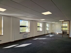 Hurricane Ct, Liverpool à louer Photo intérieure– Image 2 sur 4