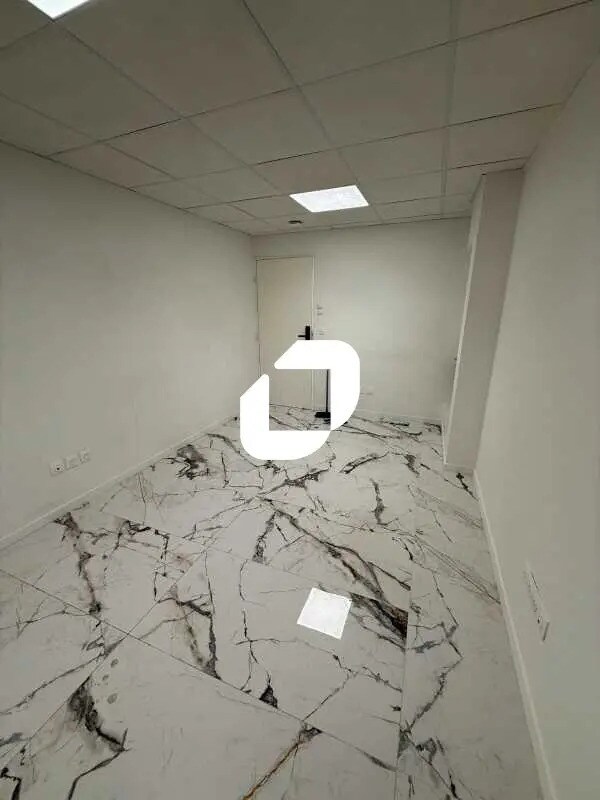 Bureau dans Conflans-Sainte-Honorine à louer Photo de l’immeuble– Image 1 sur 5