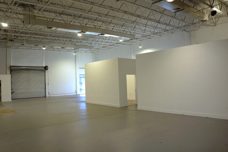 755-833 NW 167th St, Miami, FL à louer - Photo de l’immeuble – Image 2 sur 10
