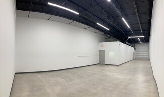 Plus de détails pour 3132 Fortune Way, Wellington, FL - Industriel/Logistique à louer