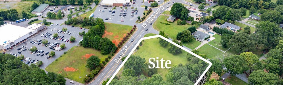 8101 Blair Rd, Mint Hill, NC à vendre - Photo de l’immeuble – Image 3 sur 5