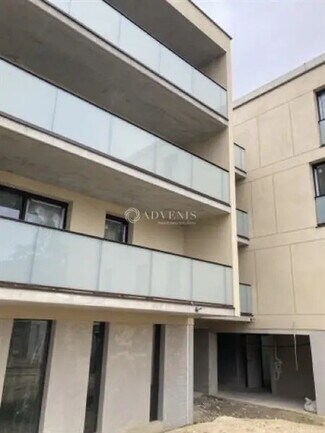 Plus de détails pour Local commercial à vendre