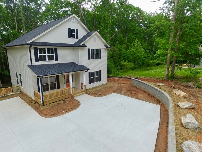 116 Fern Cir, Clemson, SC à vendre - Photo de l’immeuble – Image 3 sur 18