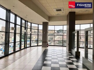 Plus de détails pour Local commercial à louer