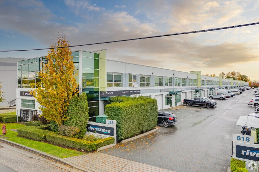 628 E Kent Ave S, Vancouver, BC à vendre - Photo principale – Image 1 sur 13