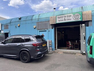 Plus de détails pour 21-31 Summerstown, Londres - Local d'activités à louer