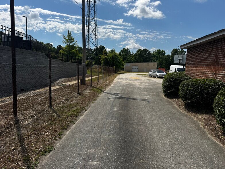 3802 W Vernon Ave, Kinston, NC à vendre - Photo de l’immeuble – Image 2 sur 13