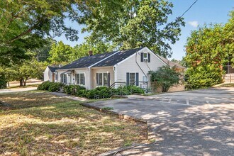 5100 Western Blvd, Raleigh, NC à louer Photo de l’immeuble– Image 1 sur 14