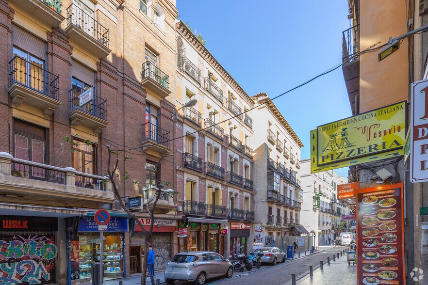 Local commercial dans Madrid, Madrid à louer - Photo principale – Image 1 sur 2