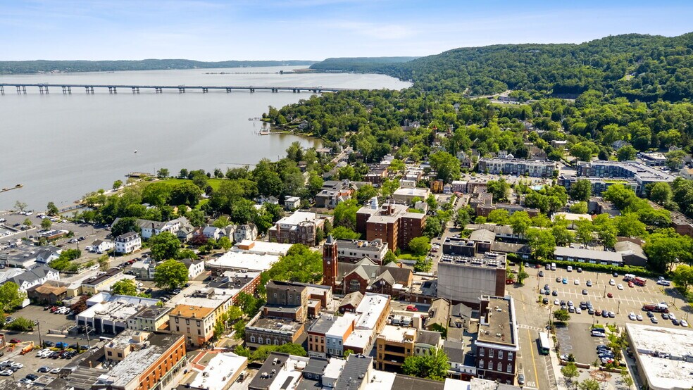 85 Main St, Nyack, NY à vendre - Photo de l’immeuble – Image 3 sur 44